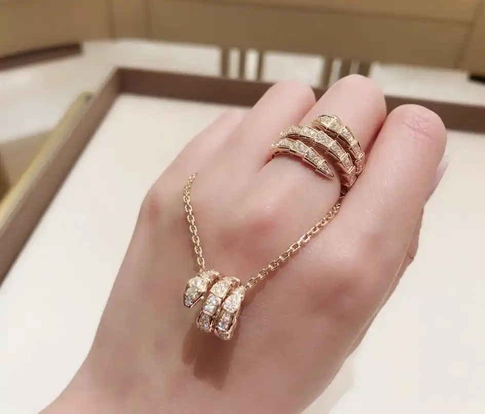 探索德国弗赖堡:这座中世纪古城的五大未解之谜,揭秘它独特的魅力与历史!