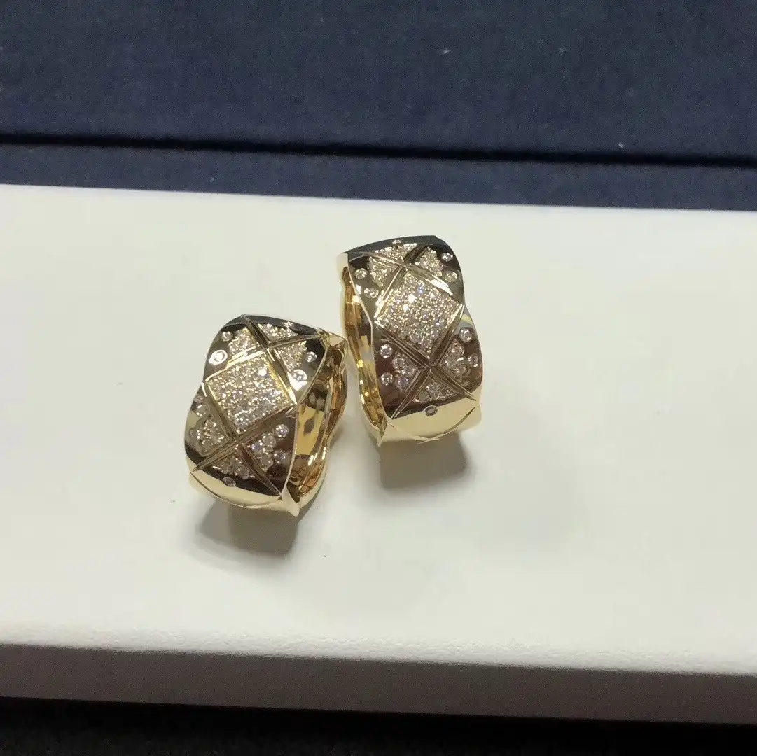 揭秘莱比锡红牛:德甲新贵崛起之谜,如何从低谷逆袭成为夺冠热门?